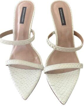 BCBGMaxAzria Duponi Sandal Heel. Size 8.5 Color White
